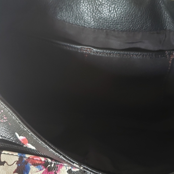 Liz Claiborne Black Floral Shoulder Bag - Picture 5 of 7